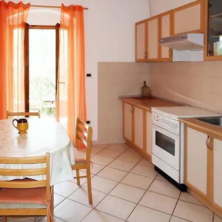 Ester - Lbn135 By Interhome