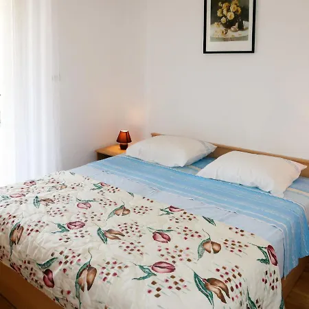 Apartment Ester - Lbn135 By Interhome *